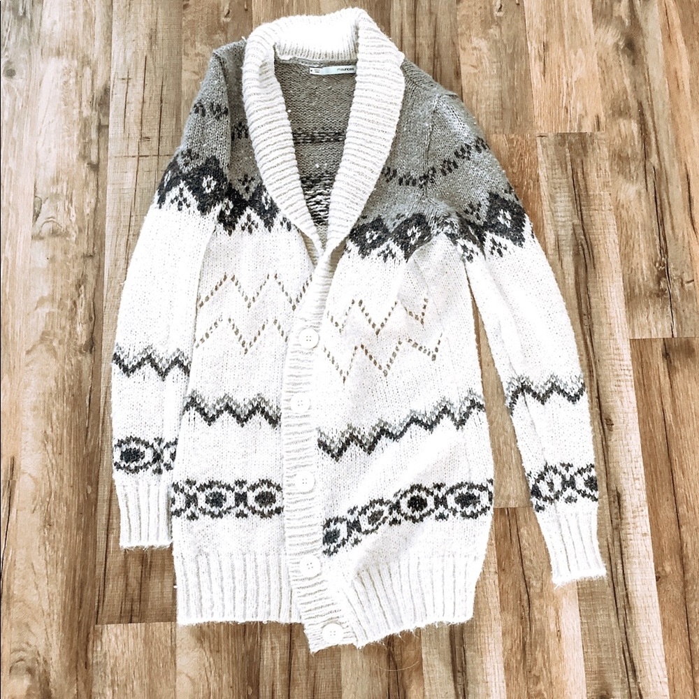 Maurices Cream and Navy Sweater